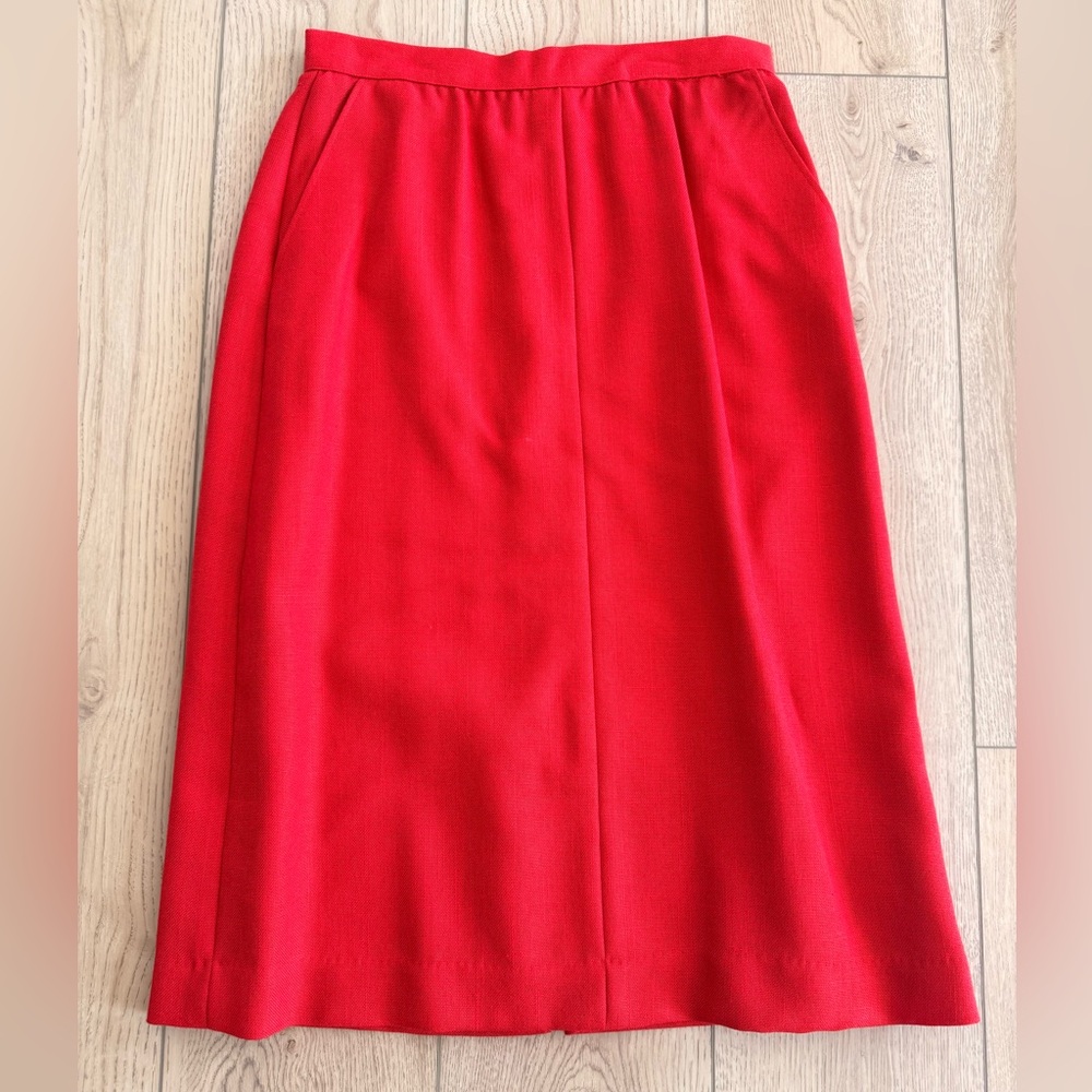 Red Vintage Double-Breasted Blazer and Skirt Set - Picture 3 of 9